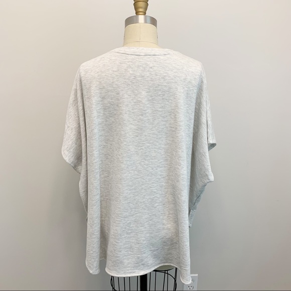 Lou & Grey Signaturesoft Plush Poncho Top Grey XS/S - Picture 5 of 8